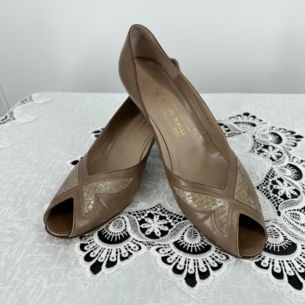 Bruno Magli Womens Leather Beige Open Toe Shoes Size 10 1/5 AA